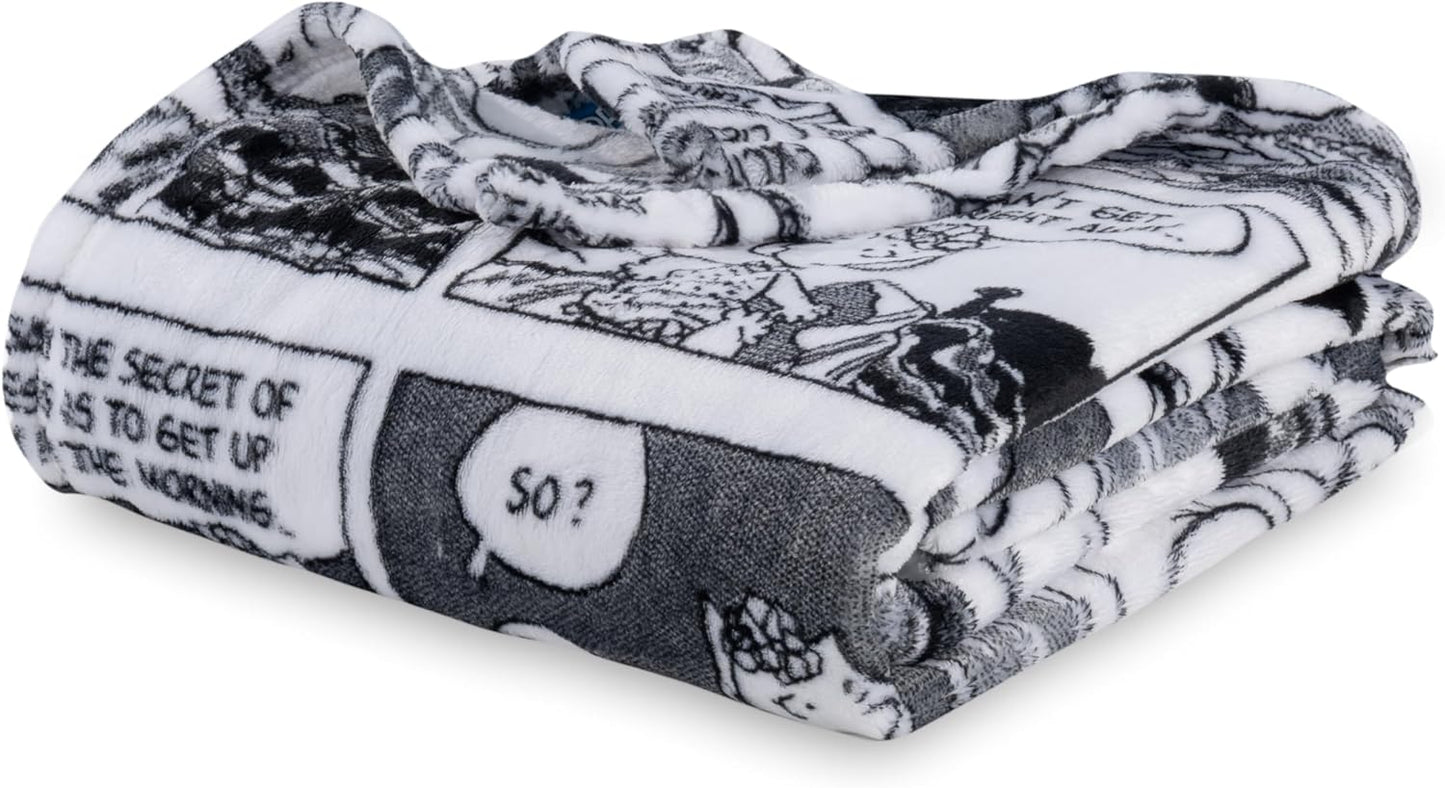 Cute Character Snoopy Plush Oversized Kids Throw Blanket, Christmas Comic Strip Colorized White (50In X 60In)
