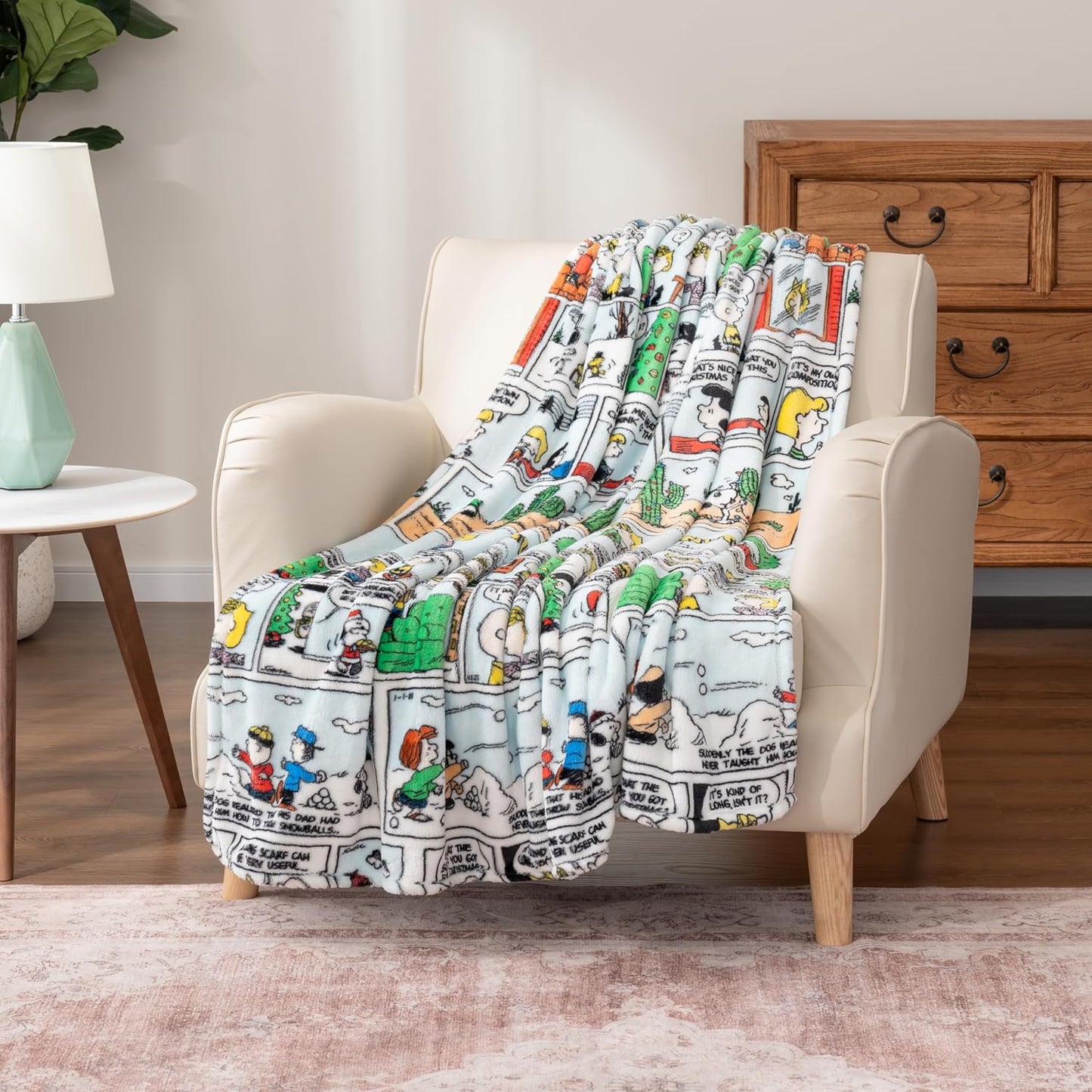 Cute Character Snoopy Plush Oversized Kids Throw Blanket, Christmas Comic Strip Colorized White (50In X 60In)