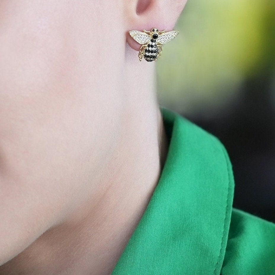 Minimalist Bee Earrings, Bumblebee Earrings, Earrings, Bee Jewelry, , Honeybee Earrings, Animal Jewelry, Gift for Her Mom