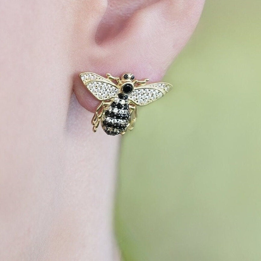 Minimalist Bee Earrings, Bumblebee Earrings, Earrings, Bee Jewelry, , Honeybee Earrings, Animal Jewelry, Gift for Her Mom