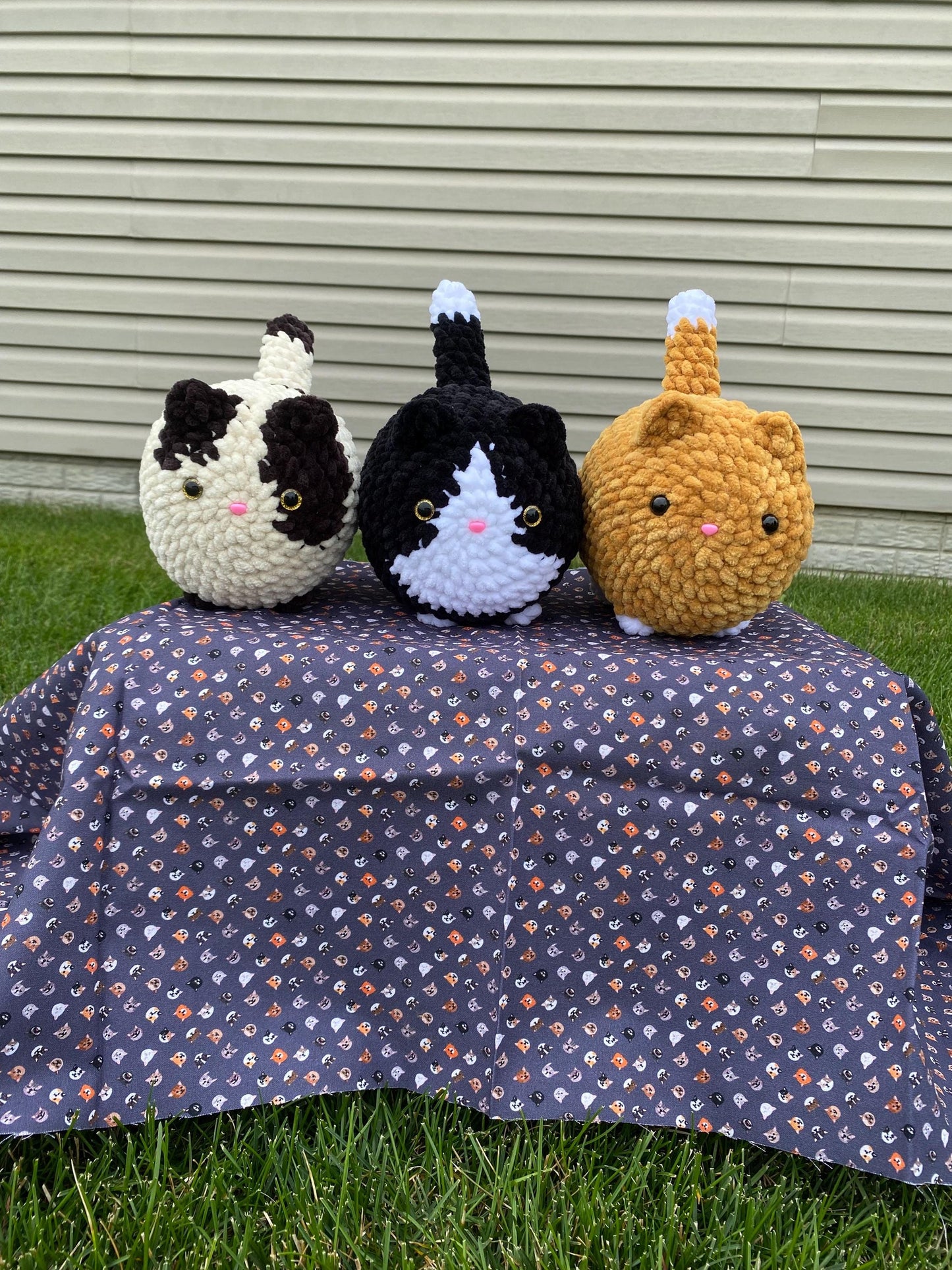 Crocheted Cat, Crocheted Stuffed Animal, Gift for Animal Lovers, Gift for Cat Lovers