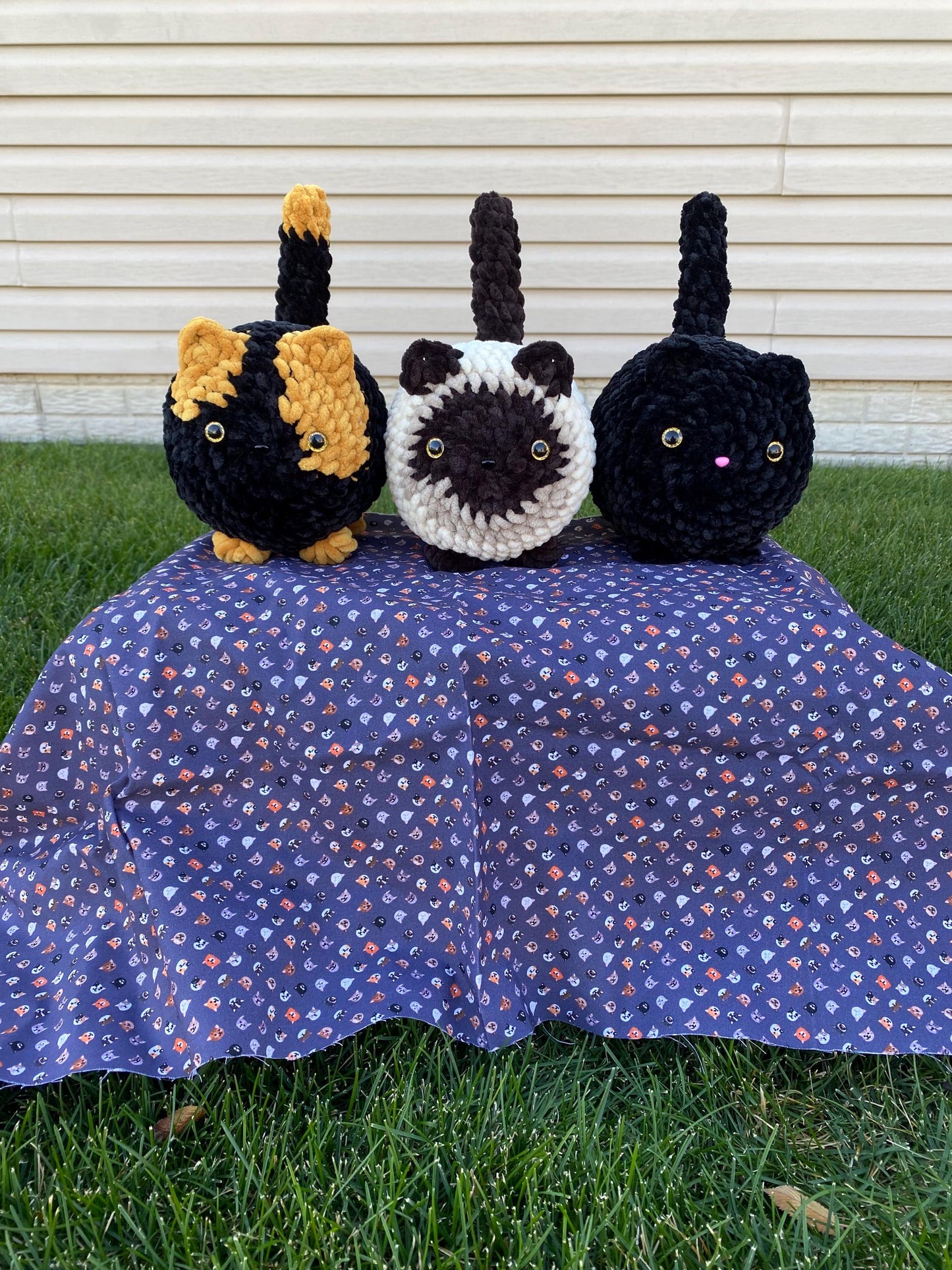 Crocheted Cat, Crocheted Stuffed Animal, Gift for Animal Lovers, Gift for Cat Lovers