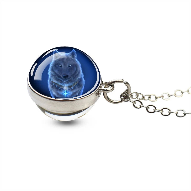 Men Fashion Wolf Necklace Wolf Head Glass Ball Pendant with Silver Color Chain Necklace Fantasy Jewelry