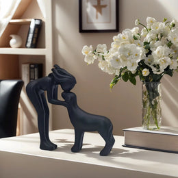 1 Girl and Dog Friendship, Resin Crafts Collection, Girl and Dog Statue, Remember Their Friendship, Dog Commemorative Gift, Beautiful Home Decoration Gift, Those Sharing Gift, Room Decoration, Girl Carrying Dog as Loyalty Pet and Friends Reminder, Indoor and Outdoor Decoration Gift