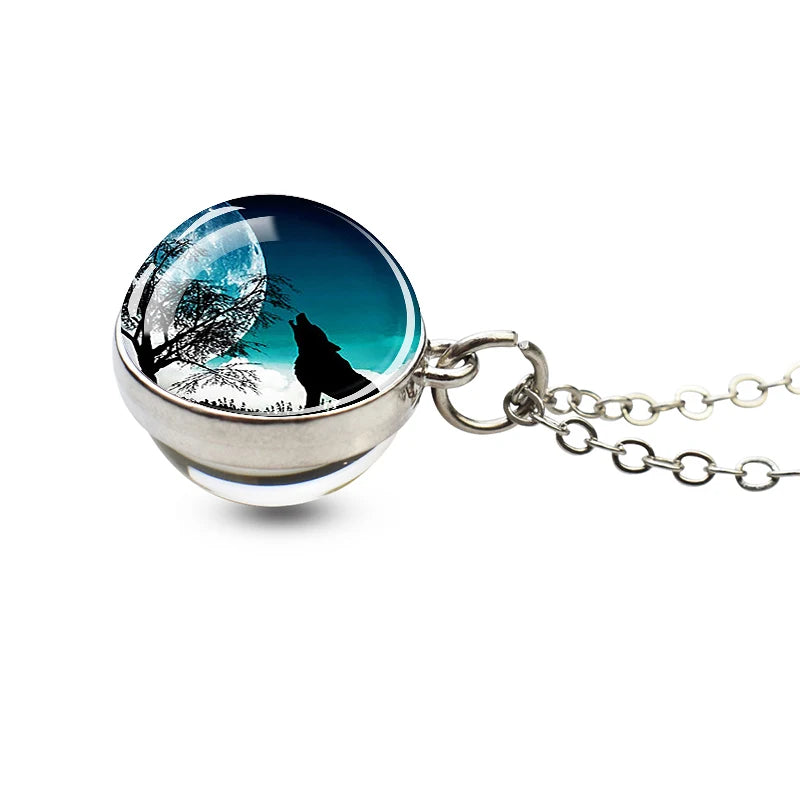 Men Fashion Wolf Necklace Wolf Head Glass Ball Pendant with Silver Color Chain Necklace Fantasy Jewelry