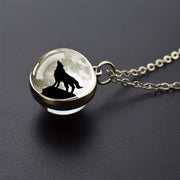 Men Fashion Wolf Necklace Wolf Head Glass Ball Pendant with Silver Color Chain Necklace Fantasy Jewelry