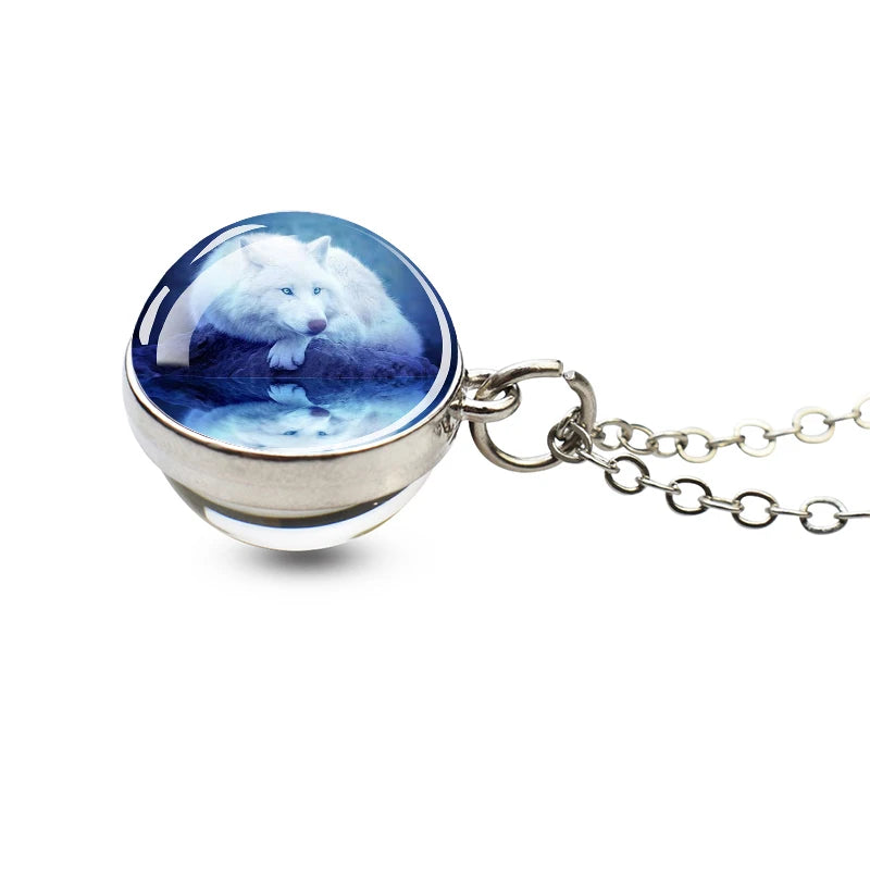 Men Fashion Wolf Necklace Wolf Head Glass Ball Pendant with Silver Color Chain Necklace Fantasy Jewelry