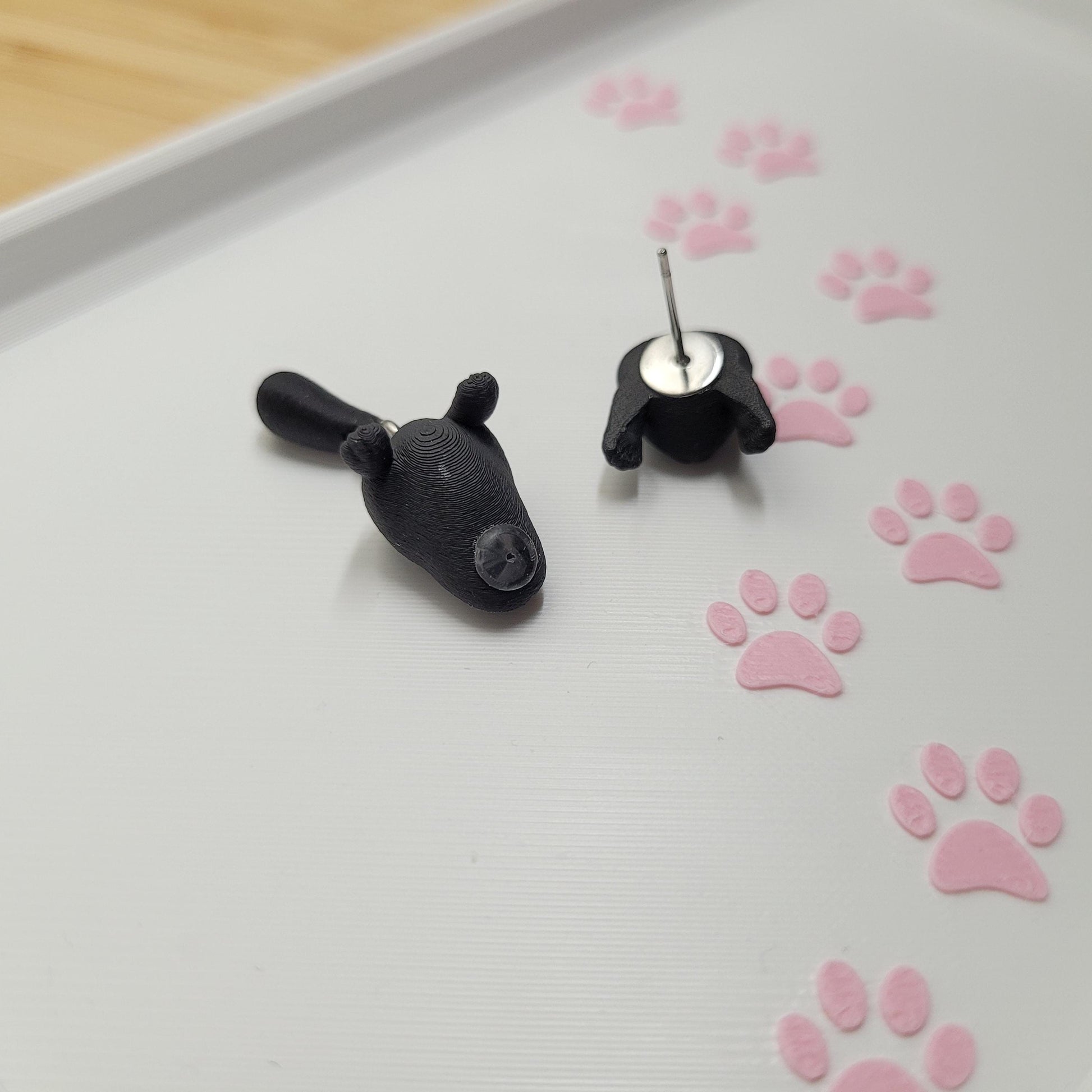Cute Hanging Cat Earrings – Dangle Earrings with Toe Beans – Fun Gift for Cat Lovers & Pet Owners